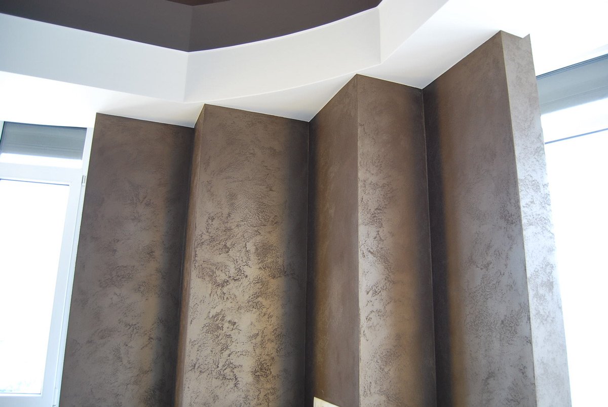 VOPSELE ȘI TENCUIELI DECORATIVE